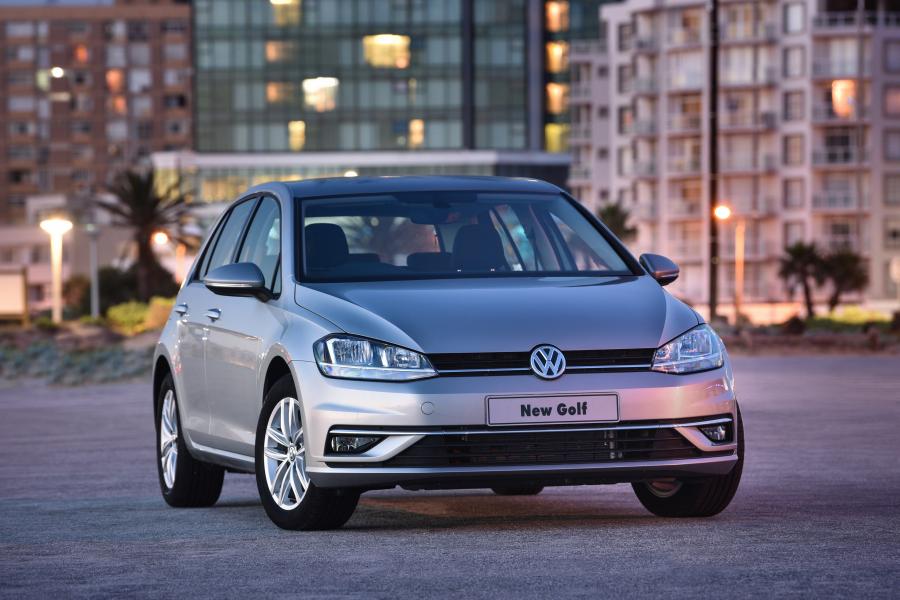 Volkswagen Golf TSI 5-Door (ZA) '2017